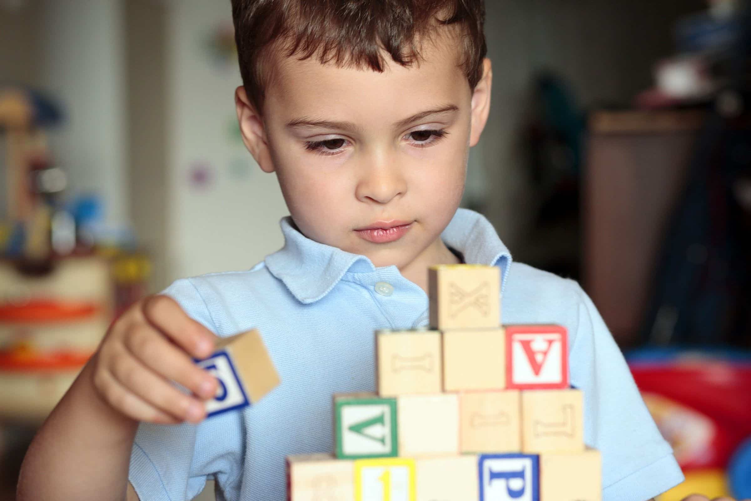 Conheça os Sinais do Autismo